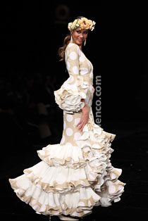 Creaciones Maricruz -  Trajes de Flamenca - SIMOF 2012