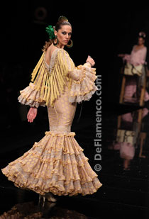 Creaciones Maricruz -  Trajes de Flamenca - SIMOF 2012