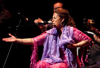 Aurora Vargas en los Jueves Flamencos CAJASOL