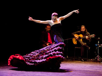 Isabel Bayón en los Jueves Flamencos CAJASOL