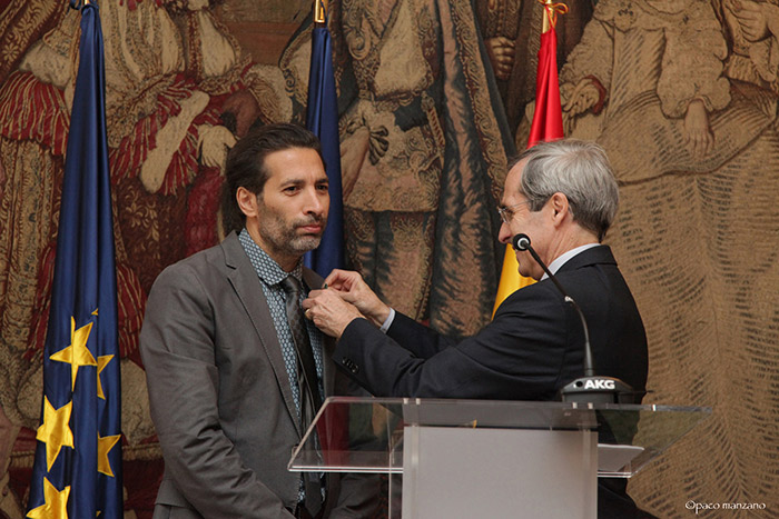 Insignia de Oficial de la Orden de las Artes y las Letras de Francia foto: Paco Manzano