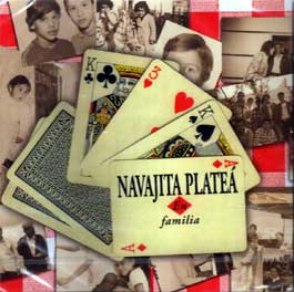Navajita Plateá –  En familia