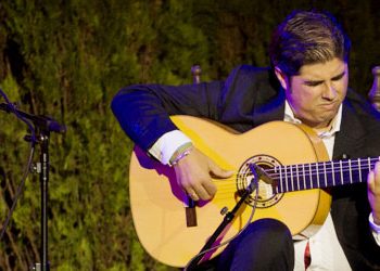 Manuel Valencia -Entre mis manos