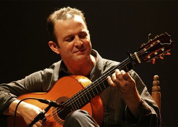 Entre dos aguas A Paco de Lucía