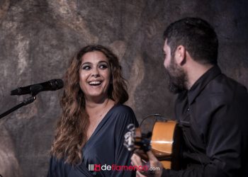 Alba Molina canta a Lole y Manuel