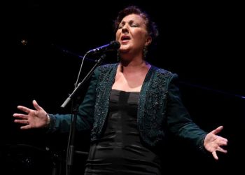 Carmen Linares - Ellas crean