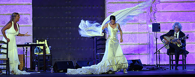 Esperanza Fernández «De lo jondo y verdadero» – Bienal de Flamenco