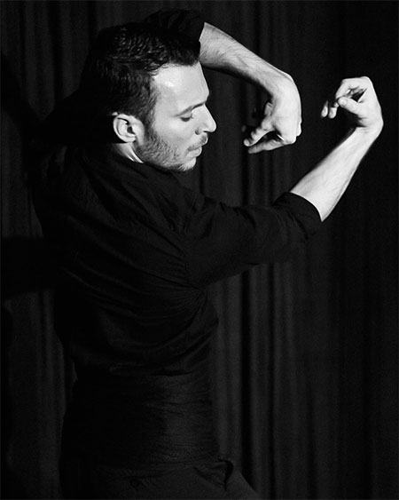 Tic Tac Toe - Compañía Juan Carlos Avecilla