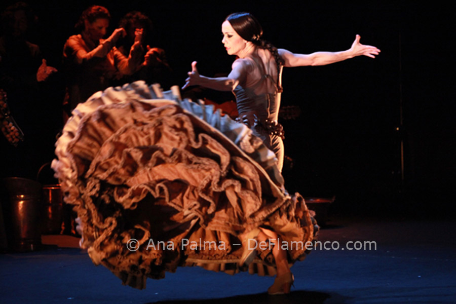 Olga Pericet "De una pieza"