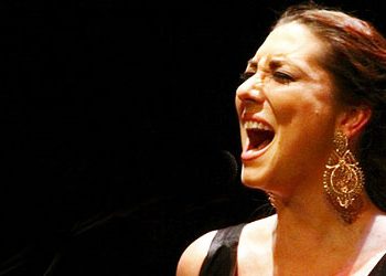 Marina Heredia junto a la Orquesta Ciudad de Granada y la Chicago Symphony Orchestra