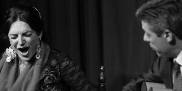 La Tobala - entre enaguas