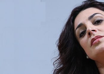 La Tobala - entre enaguas