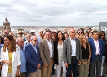 La Bienal enciende Sevilla