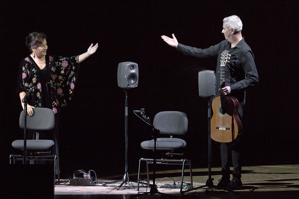 Homenaje a Menese - Carmen Linares & Miguel A. Cortés