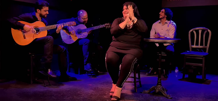 Laura Abadía en tablao flamenco Cardamomo