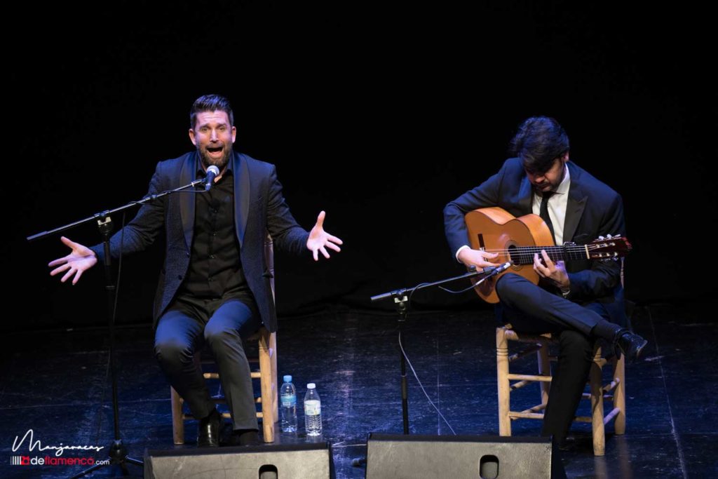 José Joaquín Moreno - Silla de oro