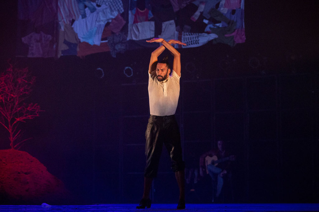 Eduardo Guerrero "Sombra efímera II" - Festival Nimes . foto: Sandy Korzekwa