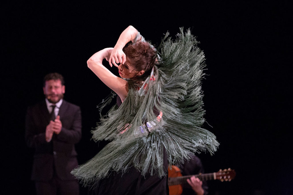 Estévez & Paños Cia - "El Sombrero" - Nimes - foto: Sandy Korzekwa