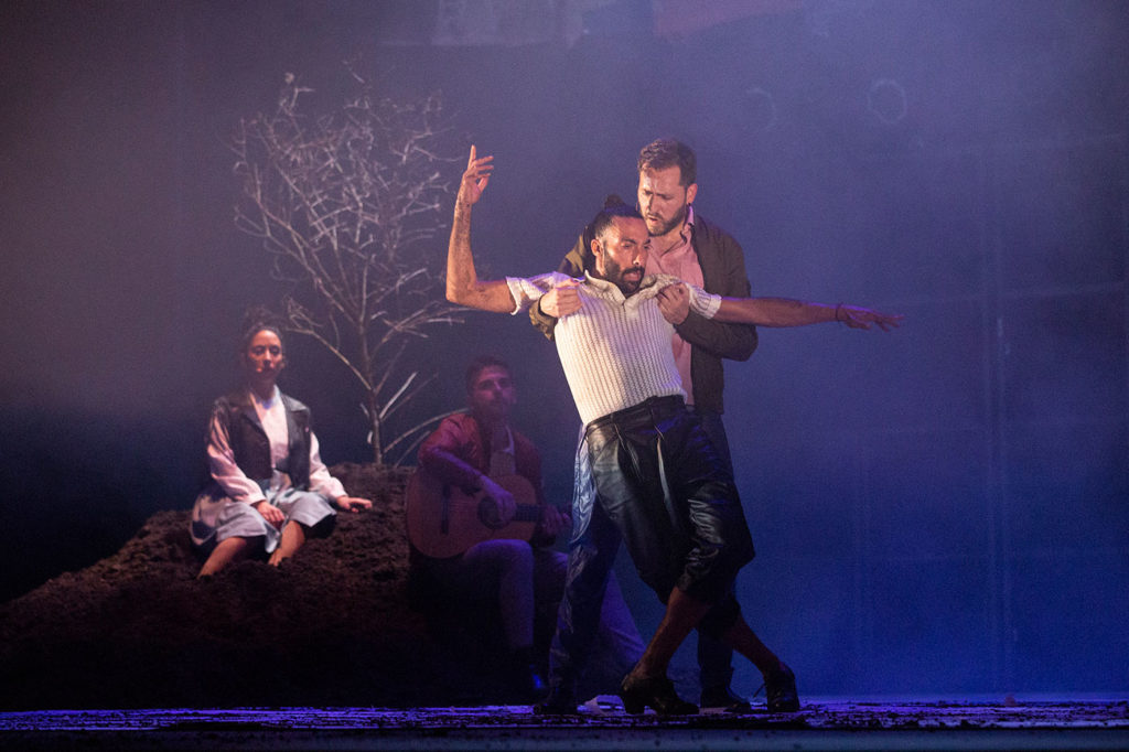 Eduardo Guerrero "Sombra efímera II" - Festival Nimes . foto: Sandy Korzekwa