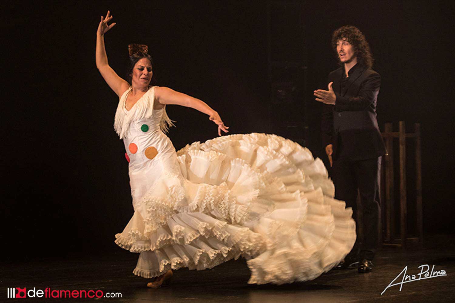 Mercedes de Córdoba presenta “Ser. Ni conmigo ni sin mí” en La Bienal de Sevilla