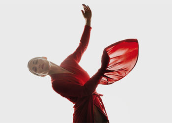 Ana Morales - en la cuerda floja