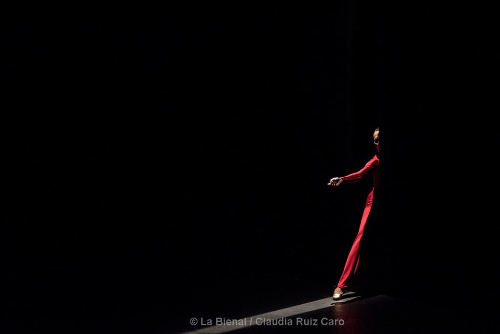 Ana Morales 'En la cuerda floja' - La Bienal