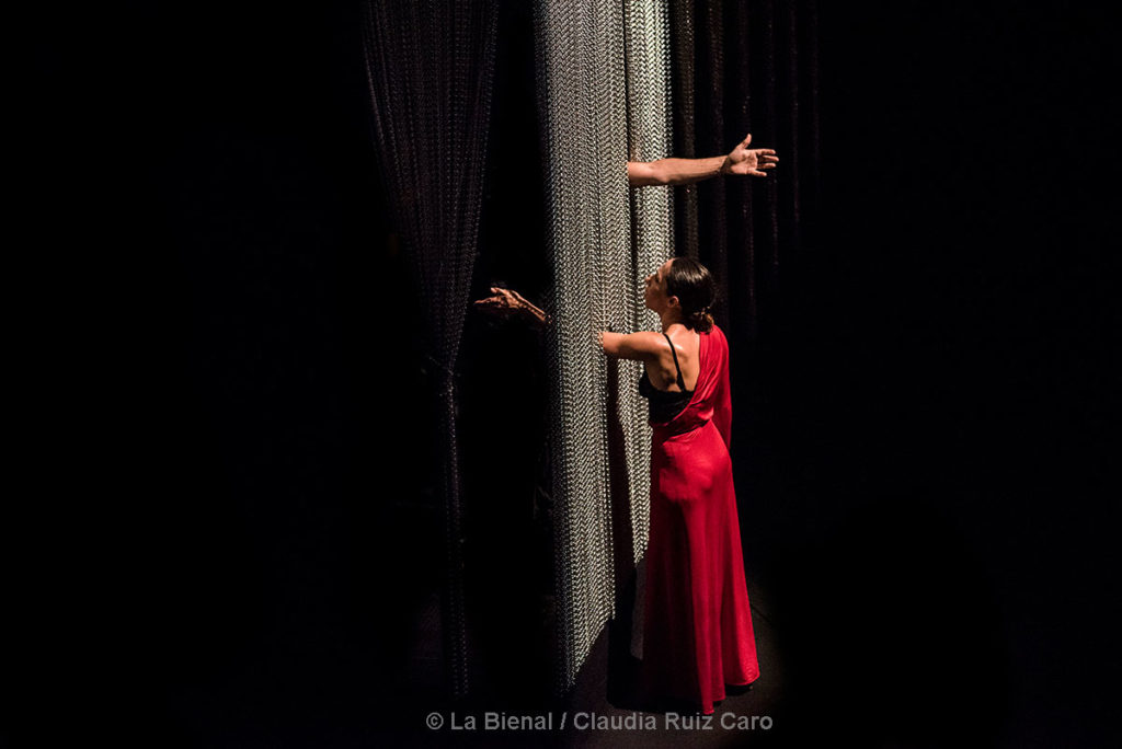 Ana Morales 'En la cuerda floja' - La Bienal