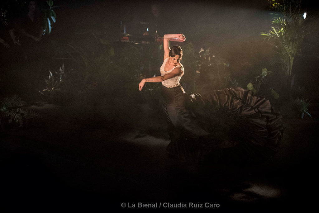 Lucía La Piñona "Abril" - La Bienal