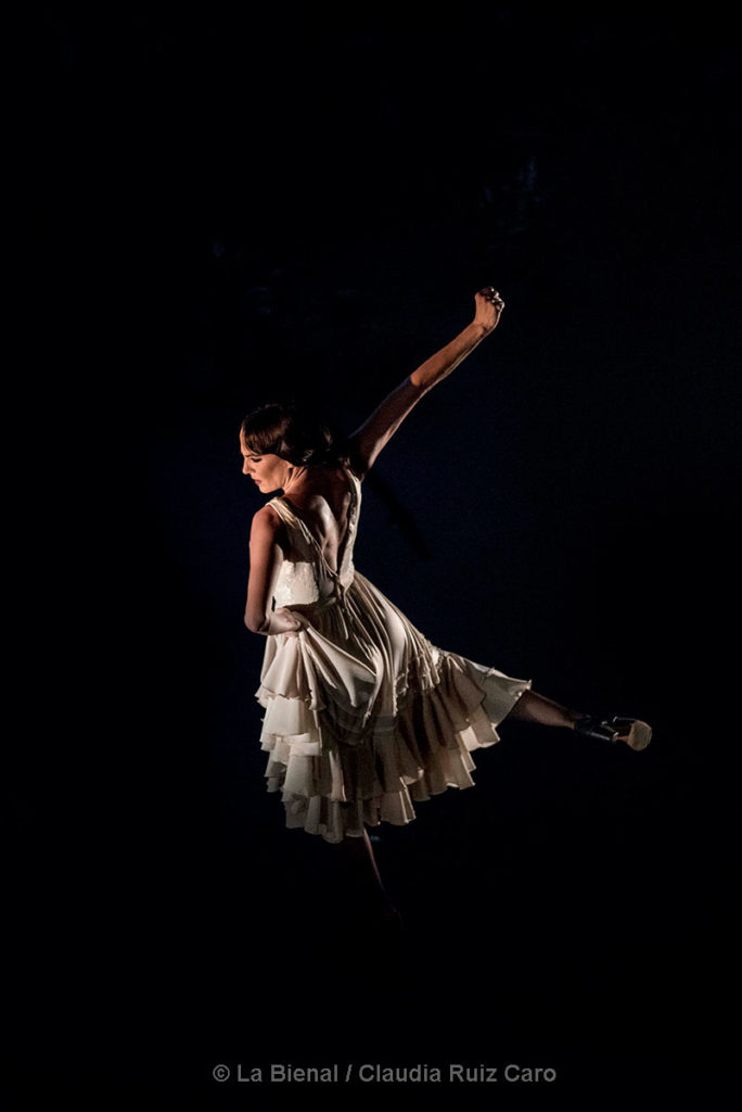 Lucía La Piñona "Abril" - La Bienal