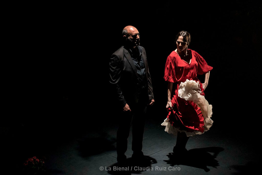 Lucía La Piñona "Abril" & Pepe de Pura - La Bienal