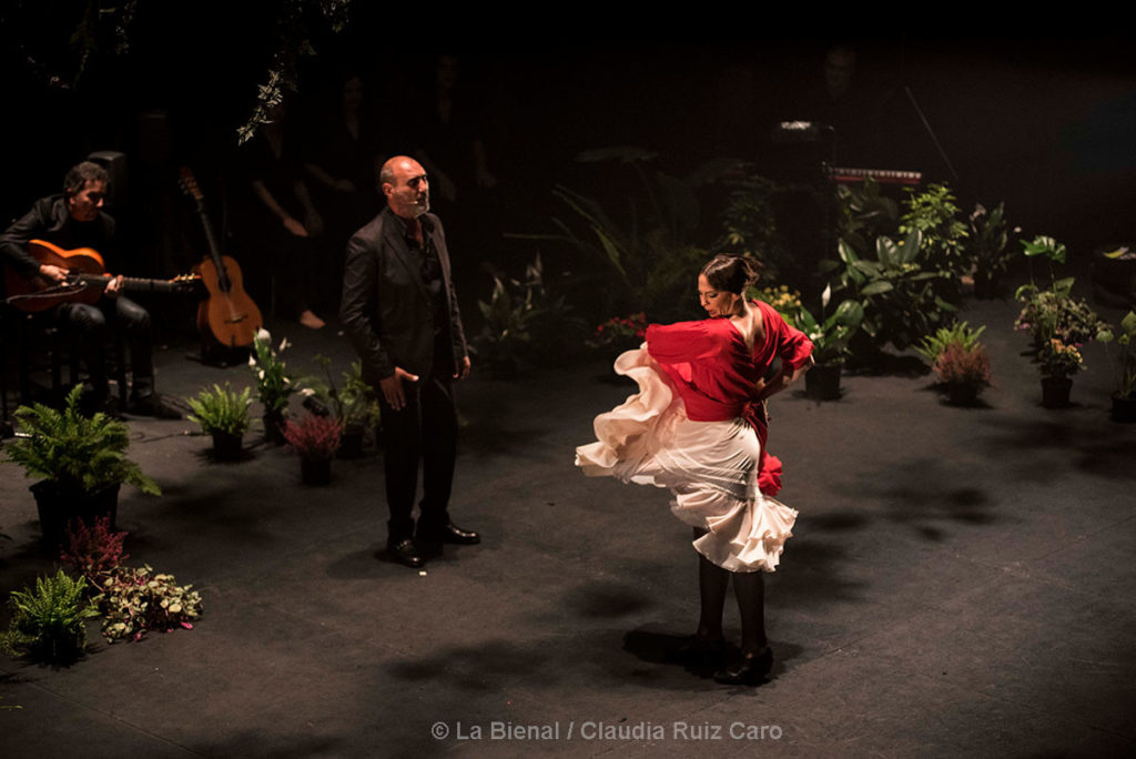 Lucía La Piñona "Abril" - La Bienal