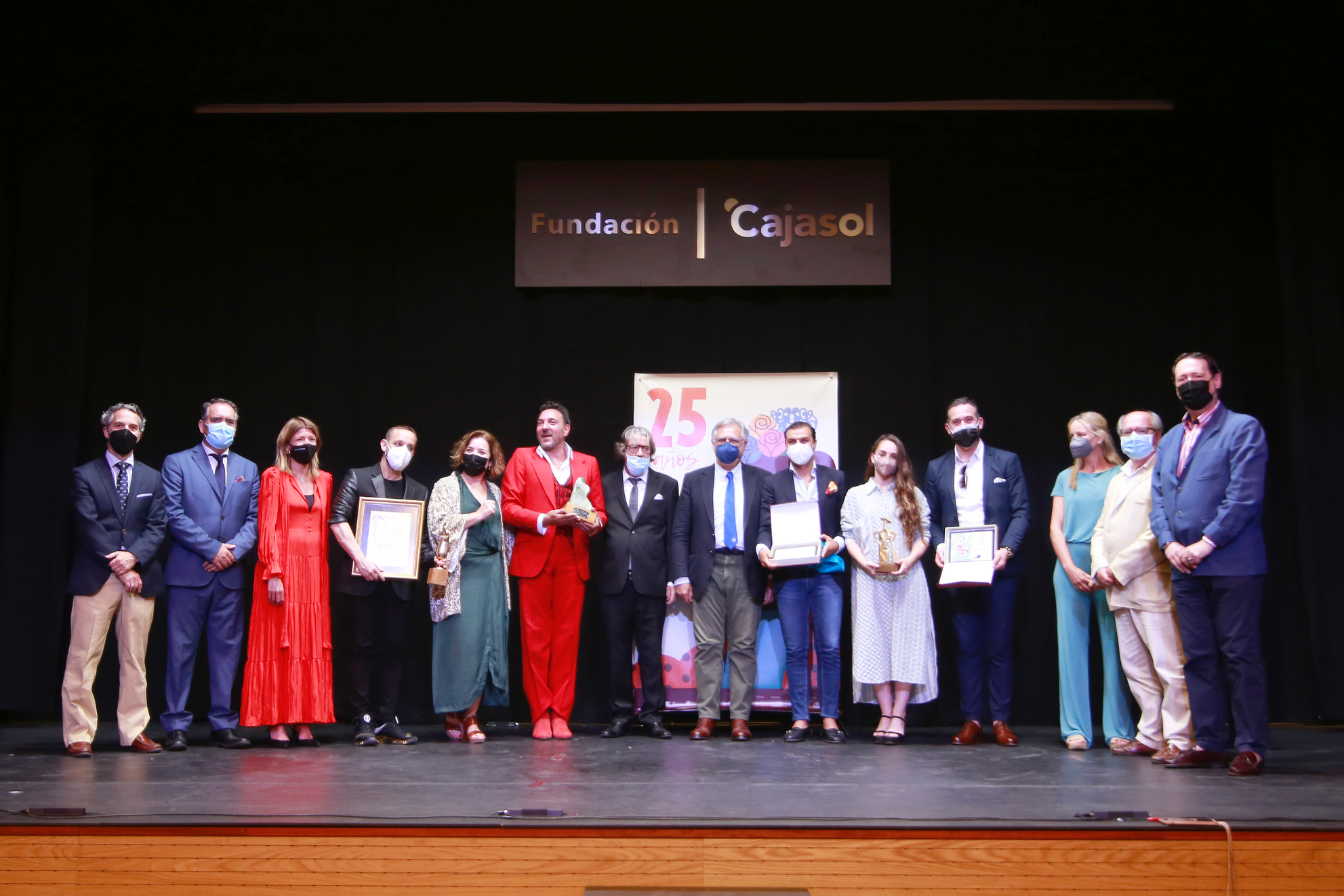 El Festival de Jerez entrega los premios a los artistas más destacados de la pasada edición