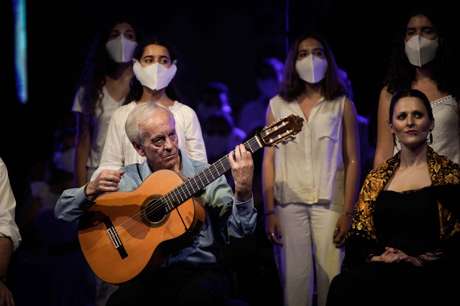 Clausura del Festival de la Guitarra de Córdoba con “Réquiem por la Tierra” de Paco Peña desde la Mezquita