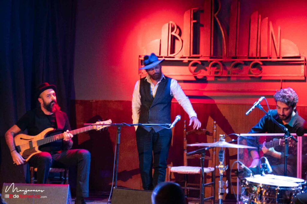 Duquende & Antonio Sánchez & Juanfe Pérez