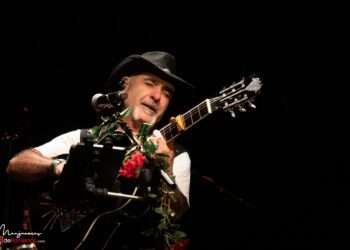 Manuel Malou - Miradas Flamenkas