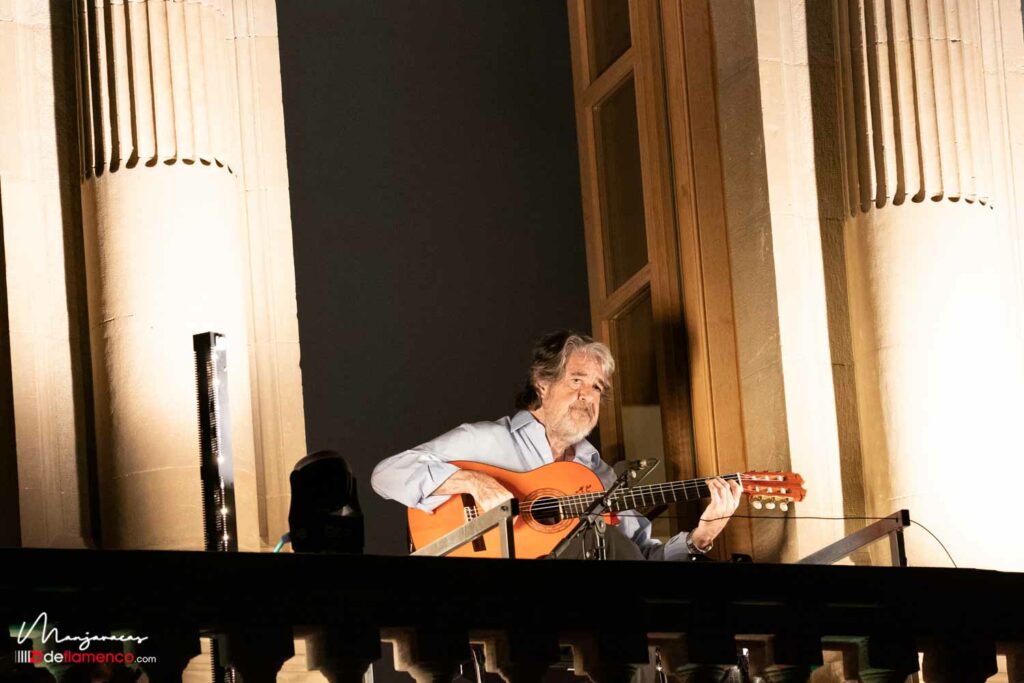 Rafael Riqueni, balcón nocturno del Palacio de Navarra - Flamenco on Fire