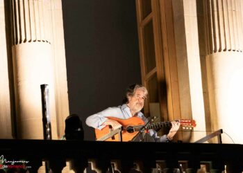 Rafael Riqueni, balcón nocturno del Palacio de Navarra - Flamenco on Fire