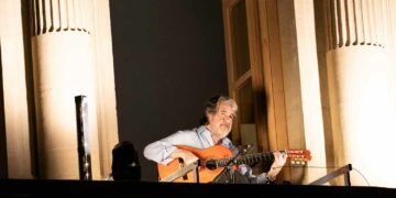 Rafael Riqueni, balcón nocturno del Palacio de Navarra - Flamenco on Fire
