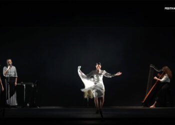 Ana Morales. Peculiar - vídeo