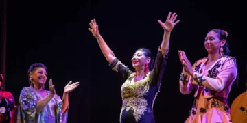 Manuela Carrasco - Siempre Manuela - Flamenco on Fire