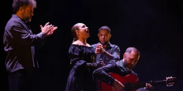 Maria Terremoto en Nimes ©Sandy Korzekwa