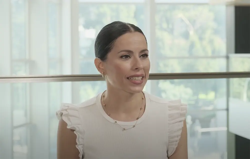 Estela Alonso estrena ‘Aquellas que habitan en mí’ en Canal Baila 2025. Vídeo entrevista