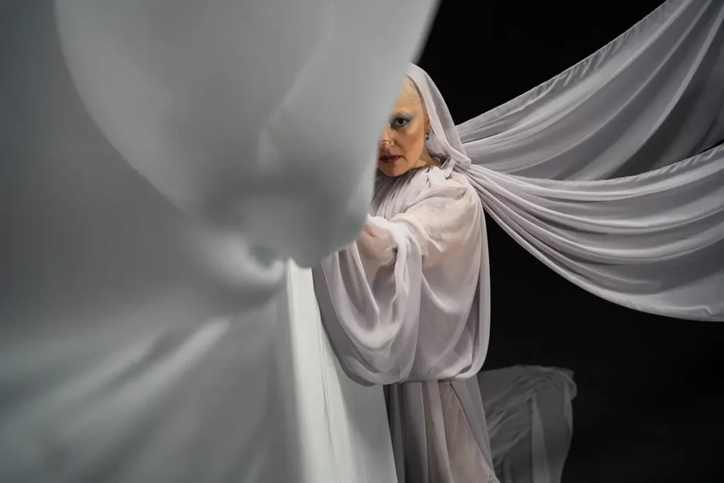 Farnaz Ohadi - Gira Breath