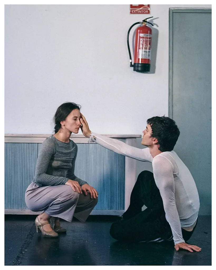 La Venidera - Albert Hernández & Irene Tena - foto: Abgonal