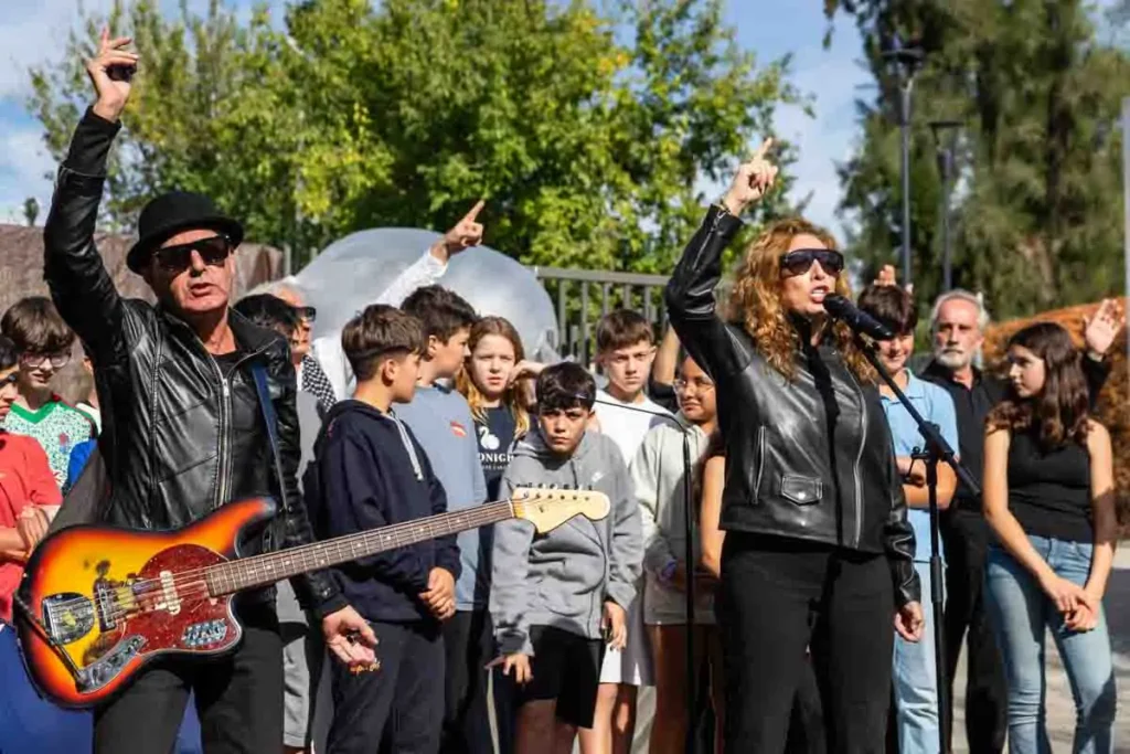 Acción contra la guerra - foto Manuel Montaño
