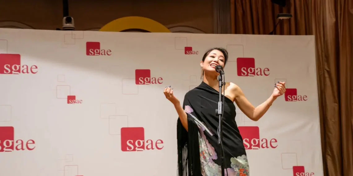 Noriko Martín presentó en Madrid su primer disco, «Más allá de las llamas», el primer álbum de flamenco cantado íntegramente en japonés