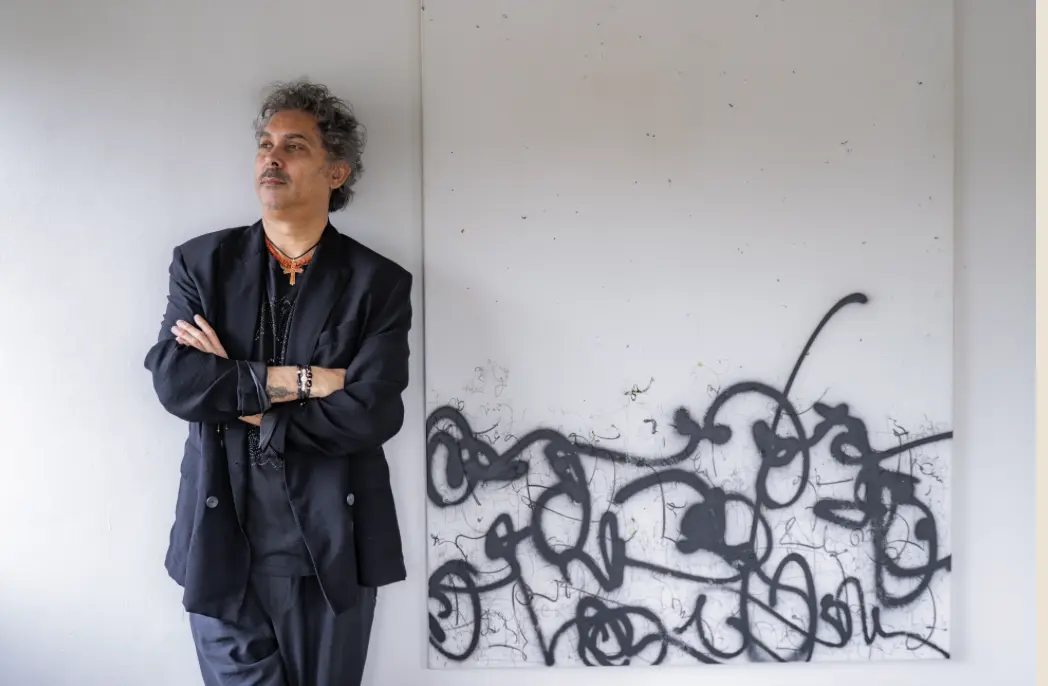 Curro Carrasco inicia etapa en solitario con “Un carro de lunares” el adelanto de su nuevo disco