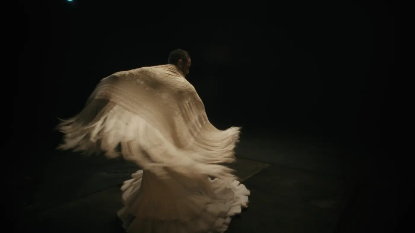 El cortometraje «El vuelo del mantón», sobre el baile de Manuel Liñán, comienza su recorrido en doce festivales de Europa, América y Asia
