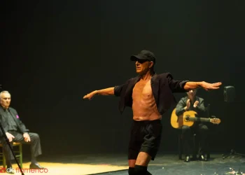 Una mani por Palestina, José de la Tomasa y el trance, una cesta con huevos, un rato de acupuntura y un flotador en el desierto de Andrés Marín 
