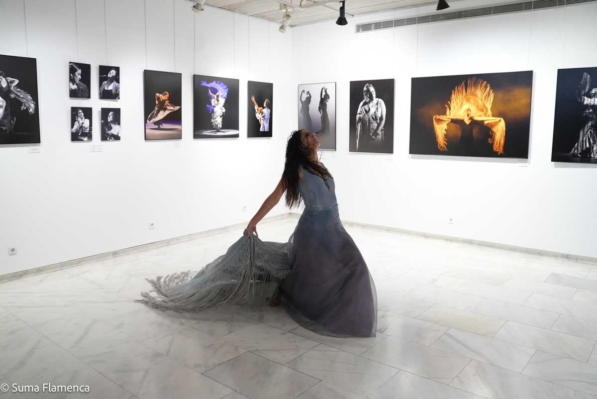 Ana Palma retrata a cantaoras, bailaoras y tocaoras en la exposición que inaugura Suma Flamenca 2026